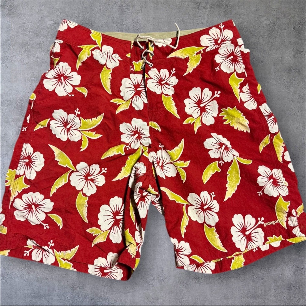 Vintage Patagonia Shorts Mens 34 Red Hibiscus Board Shorts Swim Trunks‎ Y2K 00s